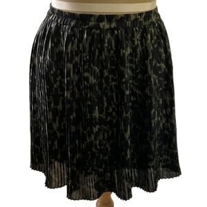 H&M Women's Small Pleated Brown Black Animal Print Skirt Flared Leopard Chic